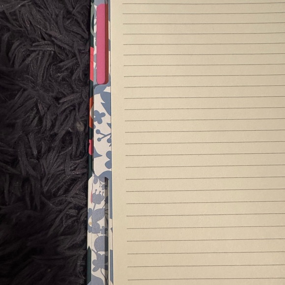 Notebook - Picture 3 of 4